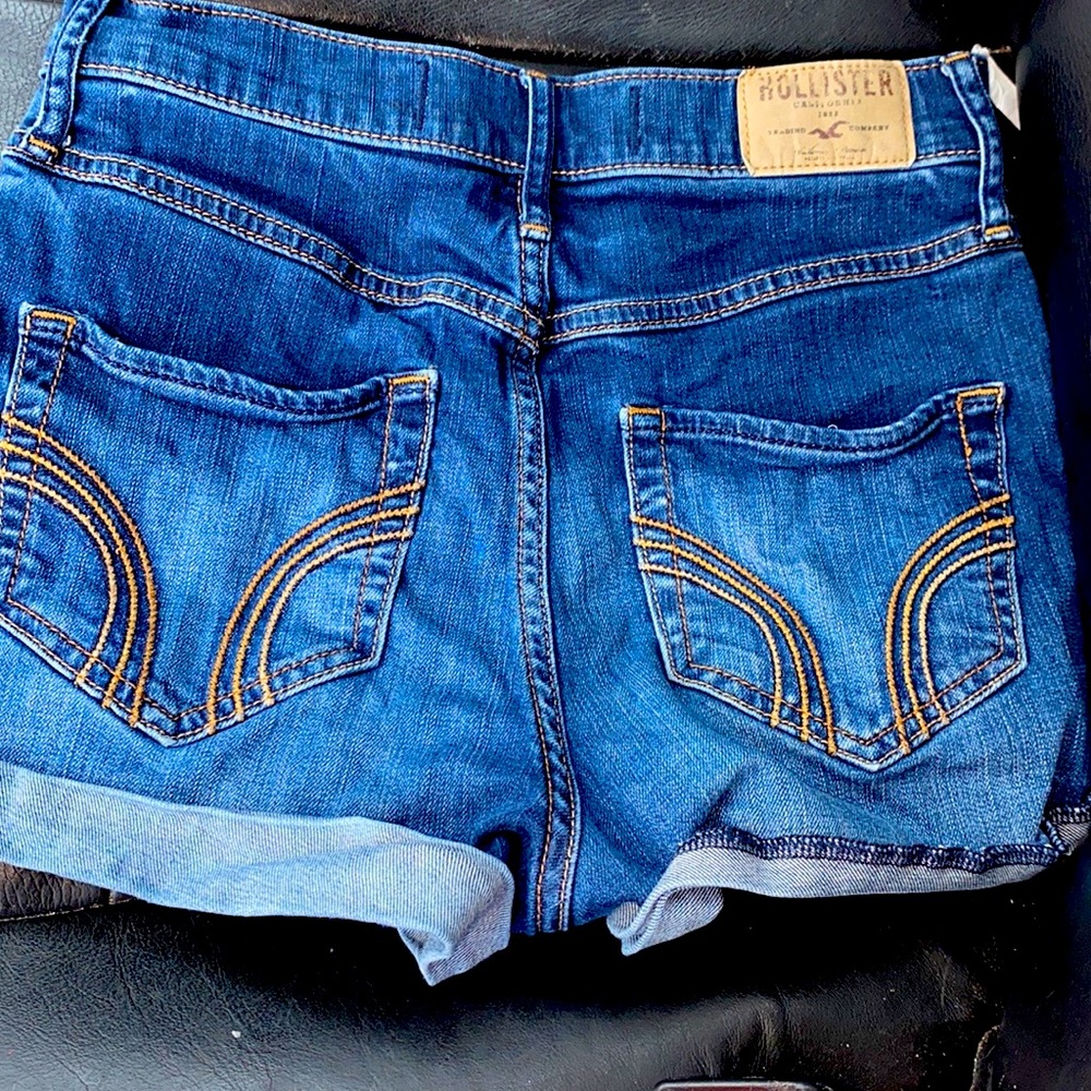 Hollister size 3 shorts